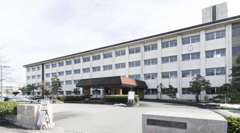 富山県立商業高等学校